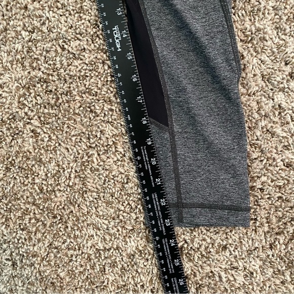 Lululemon Pace Rival Crop Leggings Heathered Black / Gray in Sz 4 with Pockets - Picture 14 of 16